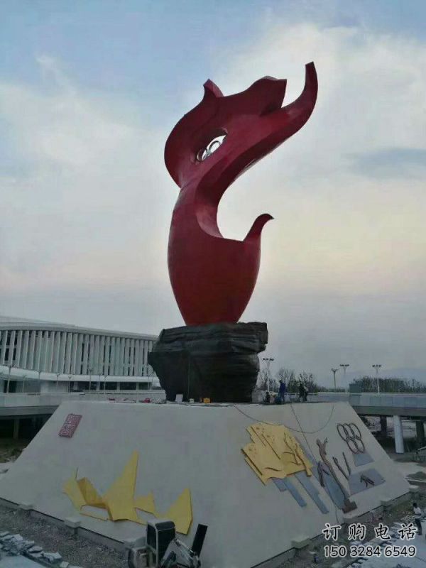 火炬雕塑供應(yīng)，花園小品，現(xiàn)代不銹鋼火炬雕塑展品