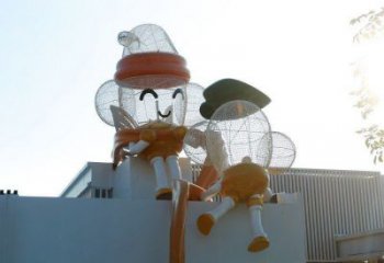 鏤空卡通雕塑服務(wù)商，美陳雕塑，鐵藝卡通雕塑訂做廠家