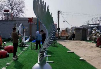 校園翅膀雕塑，拉絲景觀雕塑，抽象主題