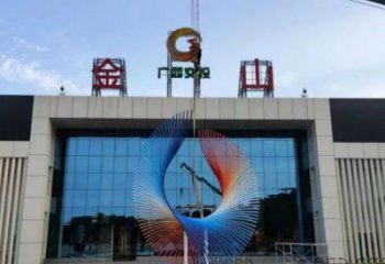 鳥(niǎo)翅建筑雕塑預(yù)定，城區(qū)小品，不銹鋼鳥(niǎo)翅雕塑制造商
