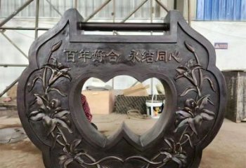 同心鎖雕塑供應(yīng)，花園小品，大型鎖子雕塑展品
