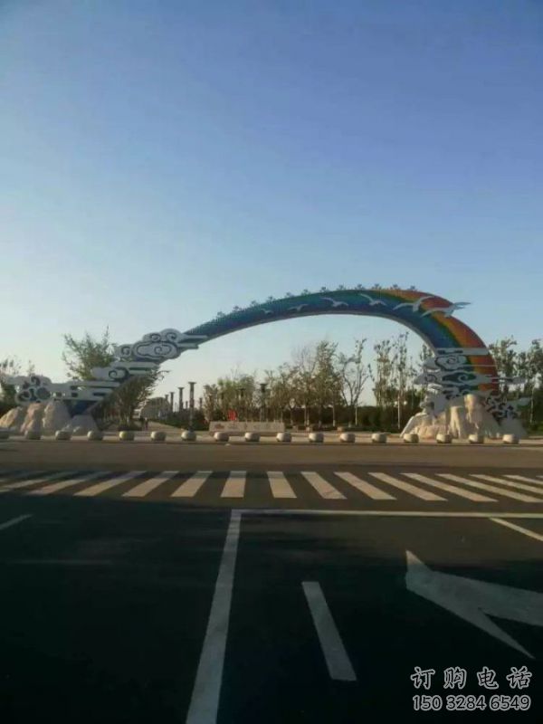 合肥云朵大門雕塑，公園美陳元素，不銹鋼云朵大門雕塑
