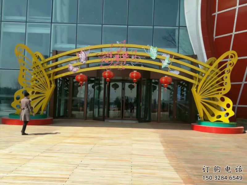 海北蝴蝶拱門雕塑，鏤空烤漆效果，不銹鋼小區(qū)標(biāo)識雕塑