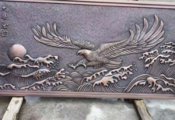 臨沂老鷹浮雕訂做，景區(qū)雕塑，鍛銅動物浮雕定價