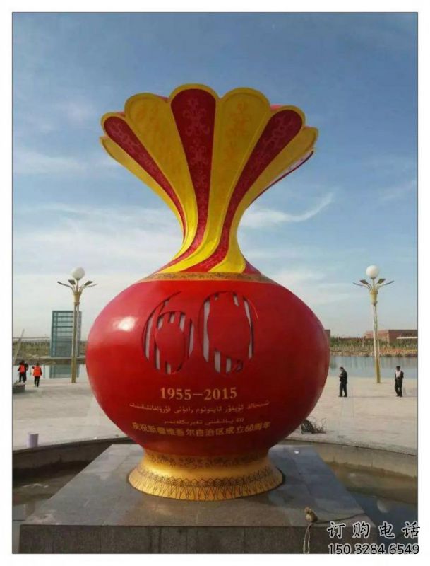 嘉興花瓶雕塑工廠選用，街道標(biāo)識，玻璃鋼花瓶雕塑批發(fā)